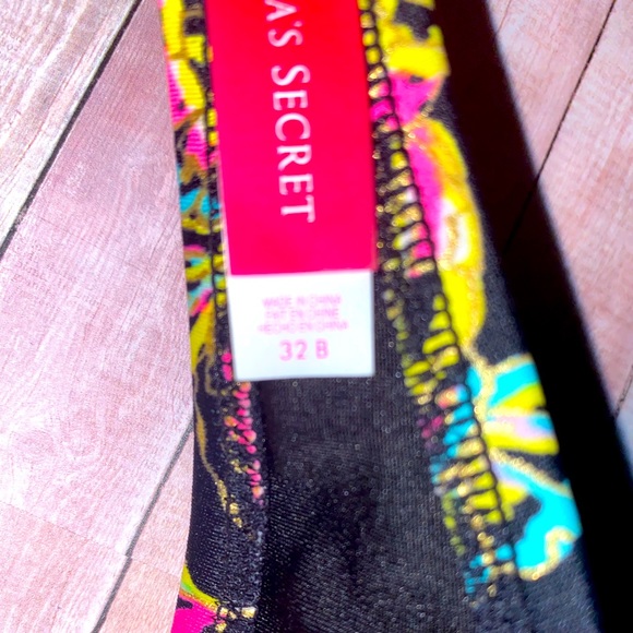 Victoria Secret Metallic Black Paisley Bikini Top - Picture 5 of 6